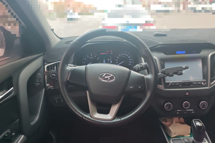 Used Hyundai ix25 2015 1.6L Automatic Two-Wheel Drive Smart GLS Trim Steering Wheel