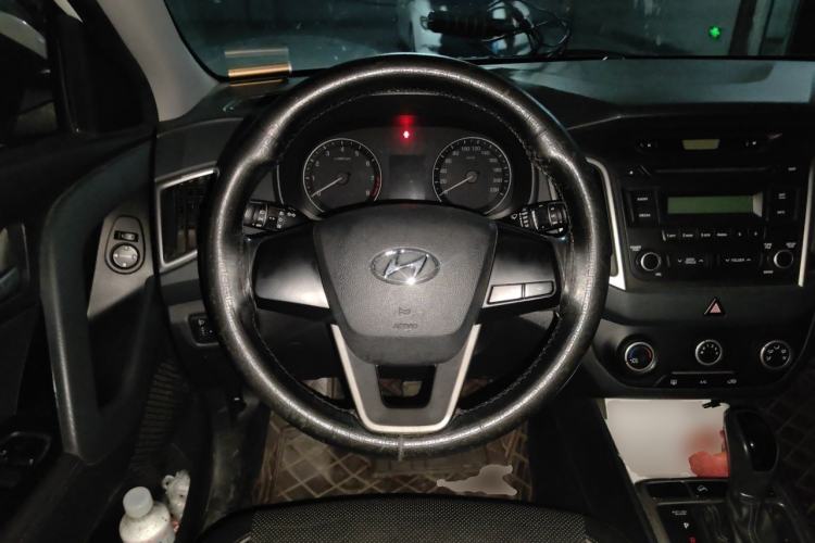 Used Hyundai ix25 2015 1.6L Automatic Two-Wheel Drive Smart GLS Trim Steering Wheel
