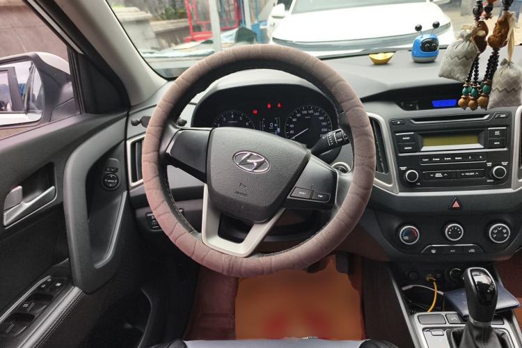 Used Hyundai ix25 2015 1.6L Automatic Two-Wheel Drive Smart GLS Trim Steering Wheel