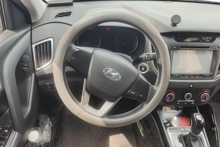 Used Hyundai ix25 2015 1.6L Automatic Two-Wheel Drive Smart GLS Trim Steering Wheel