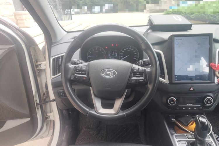 Used Hyundai ix25 2015 1.6L Automatic Two-Wheel-Drive Deluxe DLX Model Steering Wheel