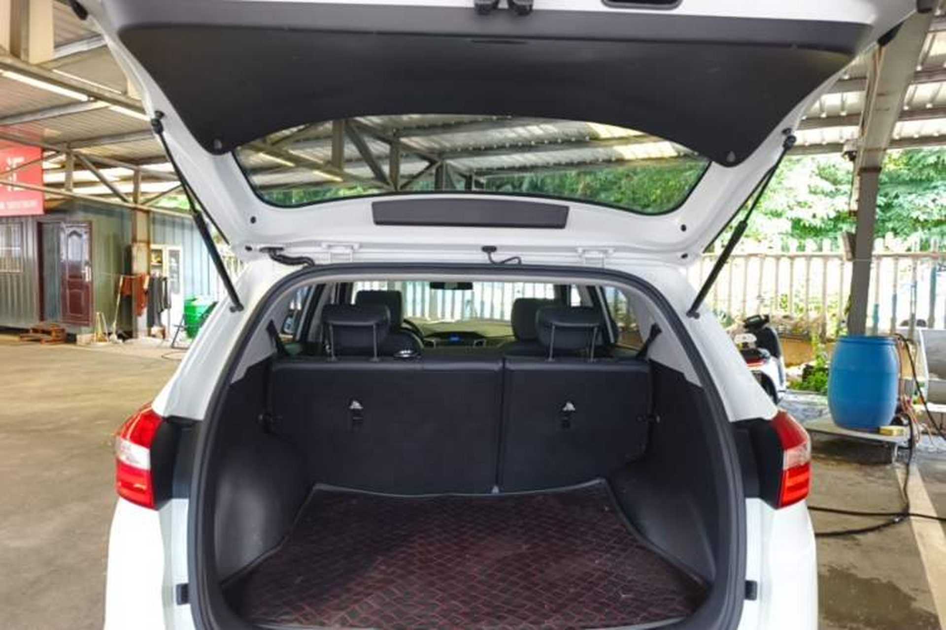 Used Hyundai ix25 2015 1.6L Automatic Two-Wheel Drive Smart GLS Trim Trunk