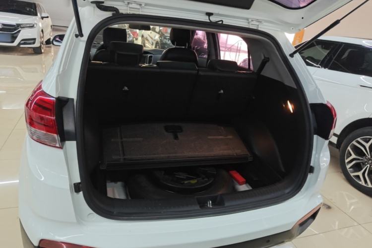 Used Hyundai ix25 2015 1.6L Automatic Two-Wheel Drive Smart GLS Trim Trunk