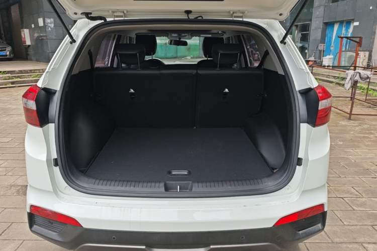 Used Hyundai ix25 2015 1.6L Automatic Two-Wheel Drive Smart GLS Trim Trunk