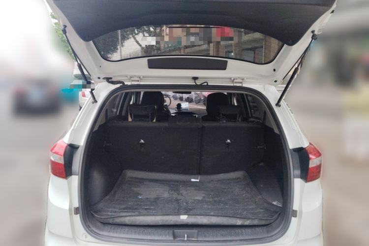 Used Hyundai ix25 2015 1.6L Manual Two-Wheel Drive Fashionable GS Model Trunk