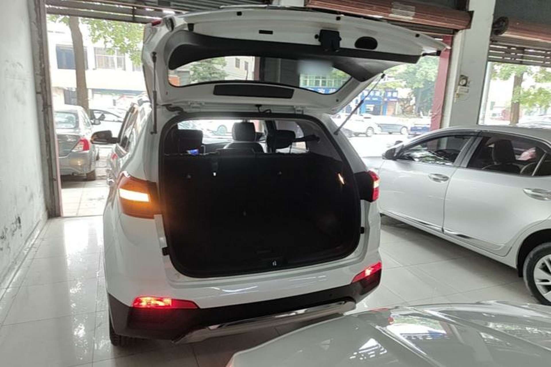 Used Hyundai ix25 2015 1.6L Automatic Two-Wheel Drive Smart GLS Trim Trunk