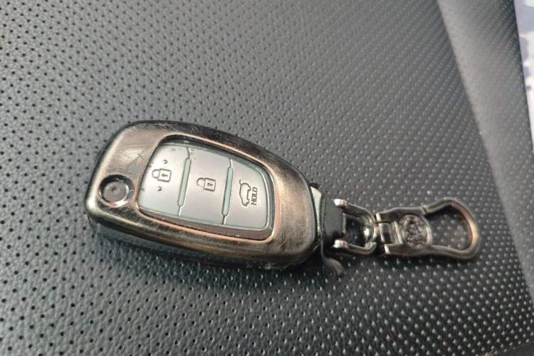 Used Hyundai ix25 2015 1.6L Automatic Two-Wheel Drive Smart GLS Trim Vehicle Key