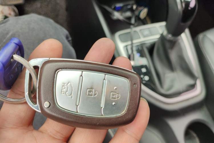 Used Hyundai ix25 2015 1.6L Automatic Two-Wheel Drive Smart GLS Trim Vehicle Key