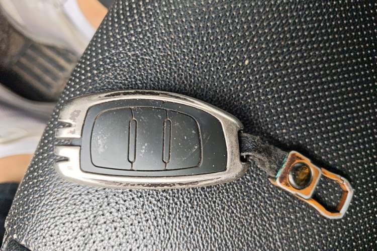 Used Hyundai ix25 2015 1.6L Automatic Two-Wheel Drive Smart GLS Trim Vehicle Key