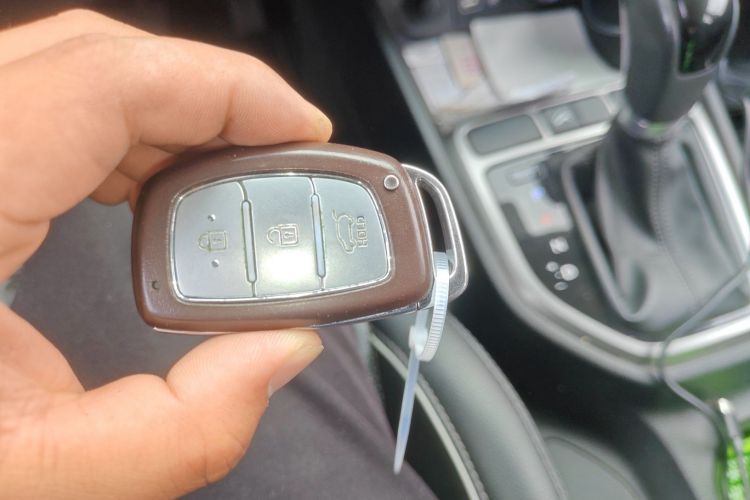 Used Hyundai ix25 2015 1.6L Automatic Two-Wheel Drive Smart GLS Trim Vehicle Key