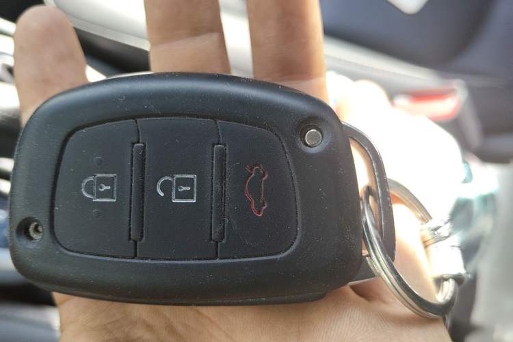 Used Hyundai ix25 2015 1.6L Automatic Two-Wheel Drive Smart GLS Trim Vehicle Key