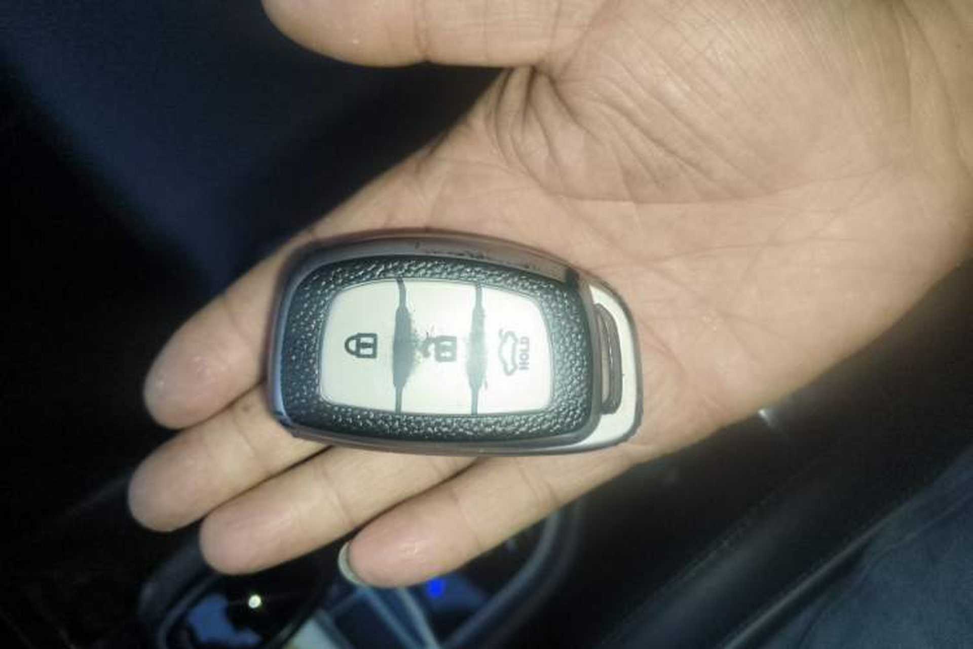 Used Hyundai ix25 2015 1.6L Automatic Two-Wheel Drive Smart GLS Trim Vehicle Key