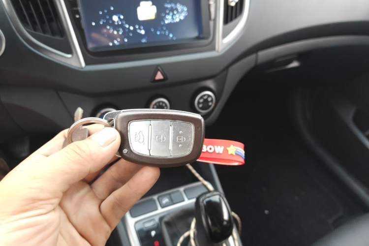 Used Hyundai ix25 2015 1.6L Automatic Two-Wheel-Drive Deluxe DLX Model Vehicle Key