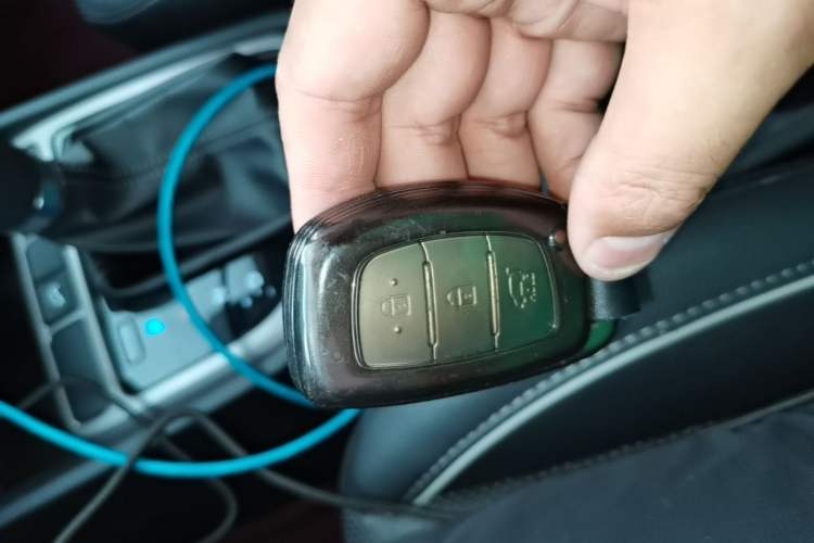 Used Hyundai ix25 2015 1.6L Automatic Two-Wheel Drive Smart GLS Trim Vehicle Key