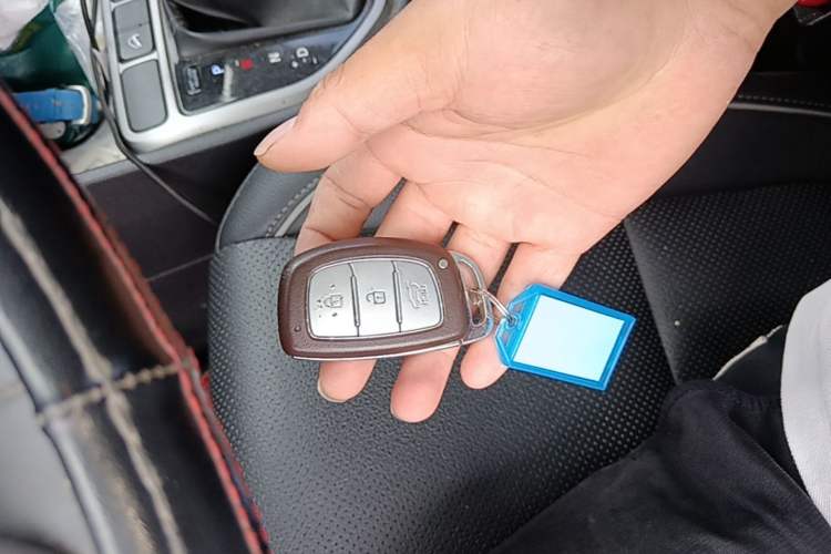 Used Hyundai ix25 2015 1.6L Automatic Two-Wheel Drive Smart GLS Trim Vehicle Key