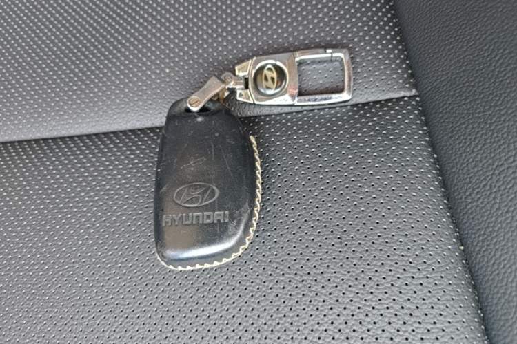 Used Hyundai ix25 2015 1.6L Automatic Two-Wheel Drive Smart GLS Trim Vehicle Key