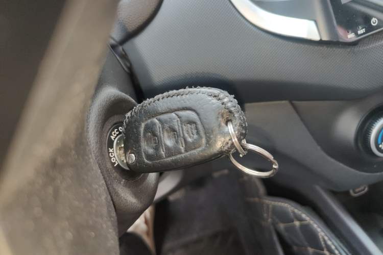 Used Hyundai ix25 2015 1.6L Manual Two-Wheel Drive Fashionable GS Model Vehicle Key