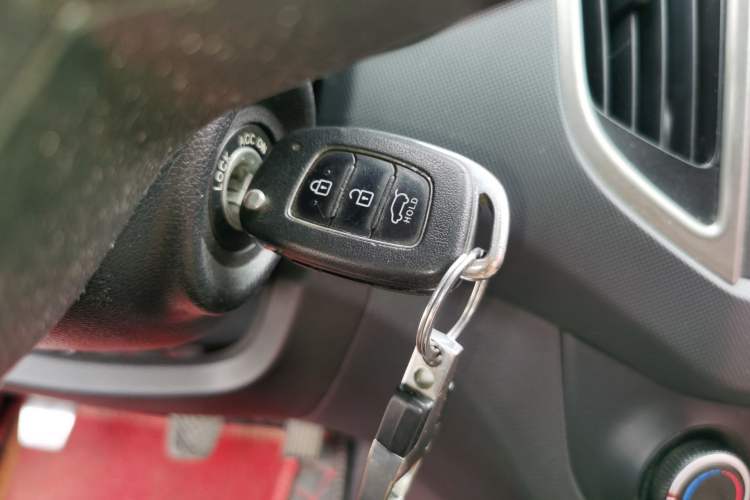 Used Hyundai ix25 2015 1.6L Manual Two-Wheel Drive Fashionable GS Model Vehicle Key