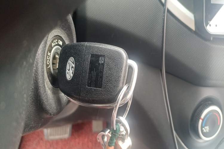 Used Hyundai ix25 2015 1.6L Automatic Two-Wheel Drive Fashionable GS Model Vehicle Key