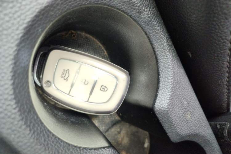 Used Hyundai ix25 2015 1.6L Automatic Two-Wheel Drive Smart GLS Trim Vehicle Key