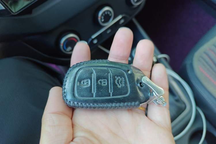 Used Hyundai ix25 2015 1.6L Automatic Two-Wheel Drive Smart GLS Trim Vehicle Key
