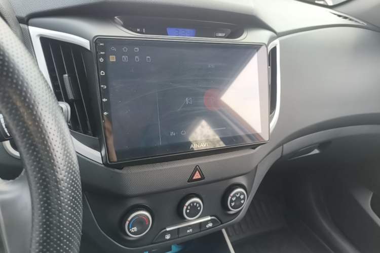 Used Hyundai ix25 2015 1.6L Automatic Two-Wheel Drive Smart GLS Trim Audio And AC Panel