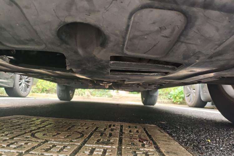 Used Hyundai ix25 2015 1.6L Automatic Two-Wheel-Drive Deluxe DLX Model Chassis Front