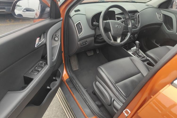 Used Hyundai ix25 2015 1.6L Automatic Two-Wheel Drive Smart GLS Trim Driver Seat