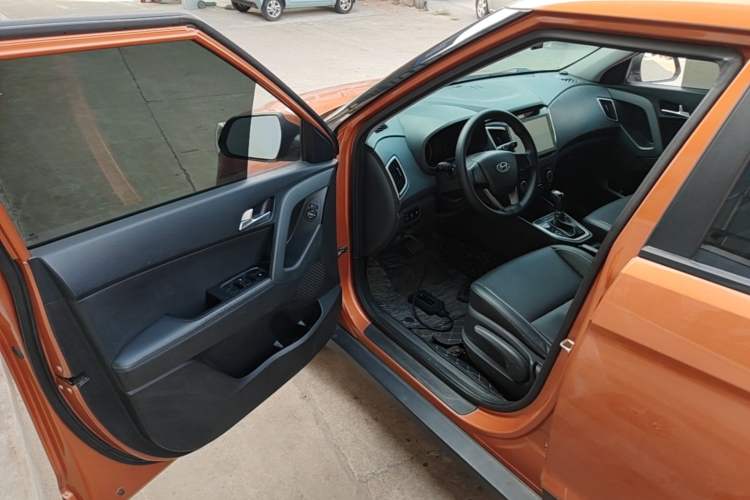 Used Hyundai ix25 2015 1.6L Automatic Two-Wheel Drive Smart GLS Trim Driver Seat