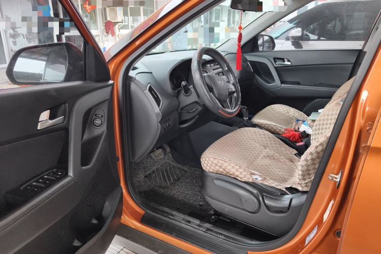 Used Hyundai ix25 2015 1.6L Automatic Two-Wheel Drive Smart GLS Trim Driver Seat