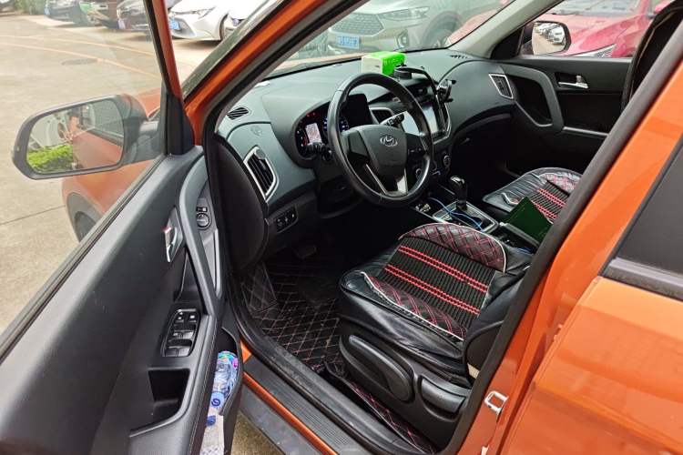 Used Hyundai ix25 2015 1.6L Automatic Two-Wheel Drive Smart GLS Trim Driver Seat