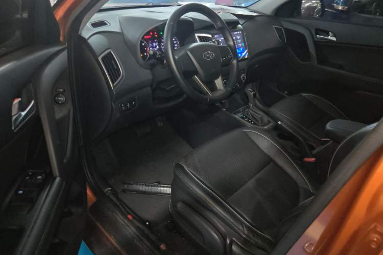 Used Hyundai ix25 2015 1.6L Automatic Two-Wheel Drive Smart GLS Trim Driver Seat