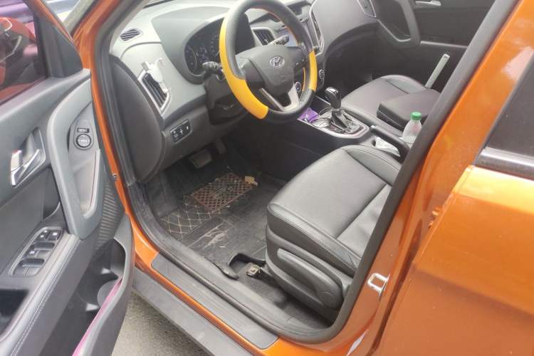 Used Hyundai ix25 2015 1.6L Automatic Two-Wheel Drive Smart GLS Trim Driver Seat