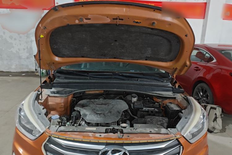 Used Hyundai ix25 2015 1.6L Automatic Two-Wheel Drive Smart GLS Trim Engine Bay