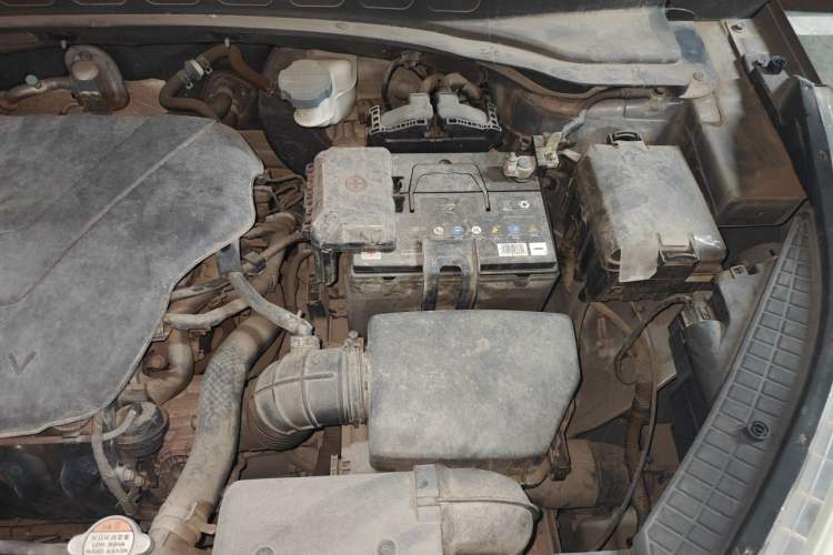 Used Hyundai ix25 2015 1.6L Automatic Two-Wheel Drive Smart GLS Trim Engine Bay Left