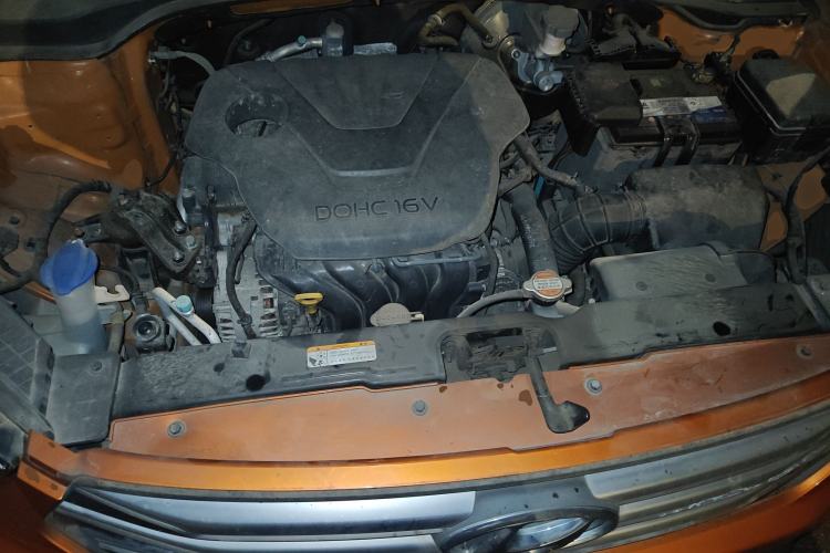 Used Hyundai ix25 2015 1.6L Automatic Two-Wheel-Drive Deluxe DLX Model Engine Bay