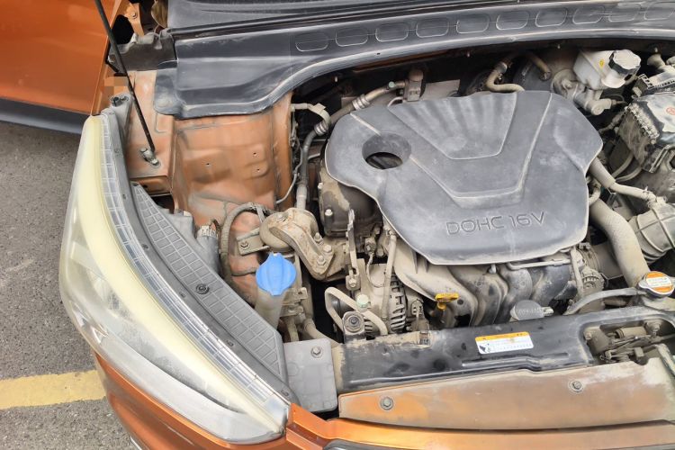 Used Hyundai ix25 2015 1.6L Automatic Two-Wheel Drive Smart GLS Trim Engine Bay Right
