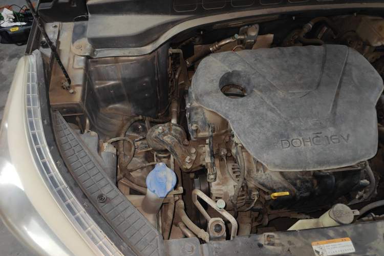 Used Hyundai ix25 2015 1.6L Automatic Two-Wheel Drive Smart GLS Trim Engine Bay Right