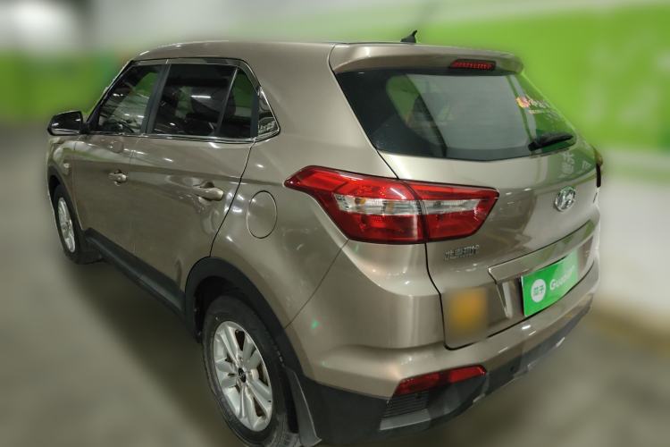 Used Hyundai ix25 2015 1.6L Automatic Two-Wheel Drive Fashionable GS Model Exterior 3
