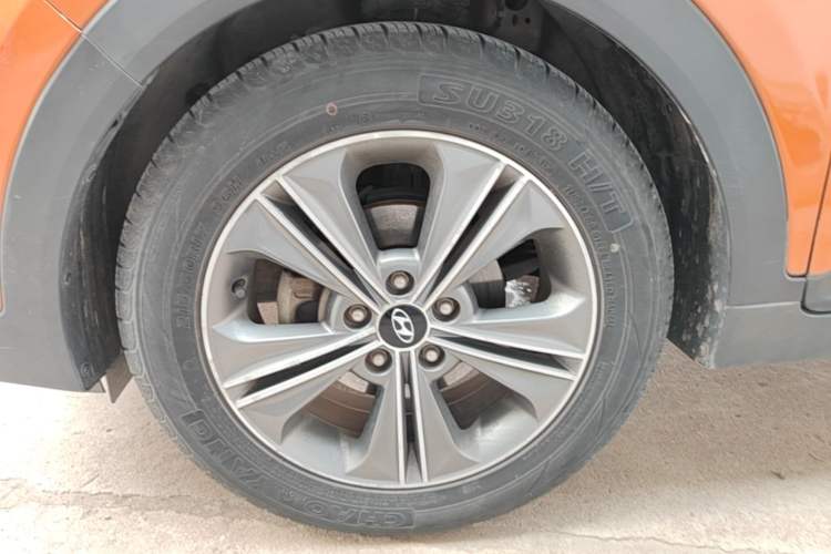 Used Hyundai ix25 2015 1.6L Automatic Two-Wheel Drive Smart GLS Trim Exterior 4