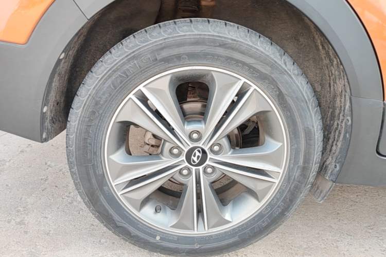 Used Hyundai ix25 2015 1.6L Automatic Two-Wheel Drive Smart GLS Trim Exterior 5