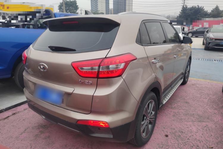 Used Hyundai ix25 2015 1.6L Automatic Two-Wheel-Drive Deluxe DLX Model Exterior 5