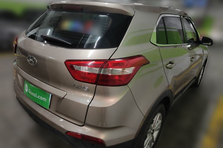 Used Hyundai ix25 2015 1.6L Automatic Two-Wheel Drive Fashionable GS Model Exterior 5