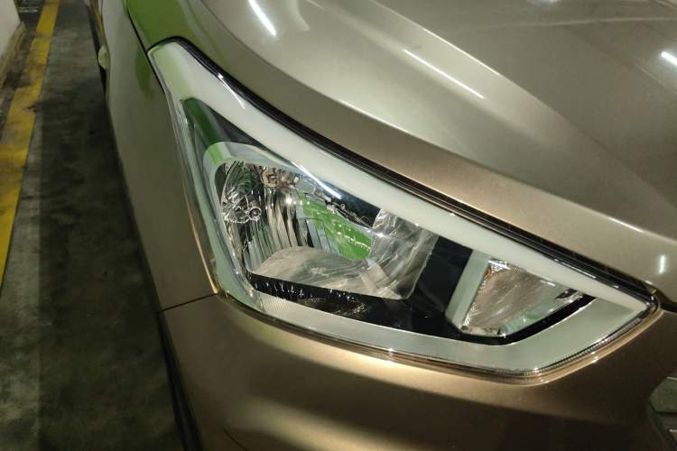 Used Hyundai ix25 2015 1.6L Automatic Two-Wheel Drive Fashionable GS Model Exterior 6