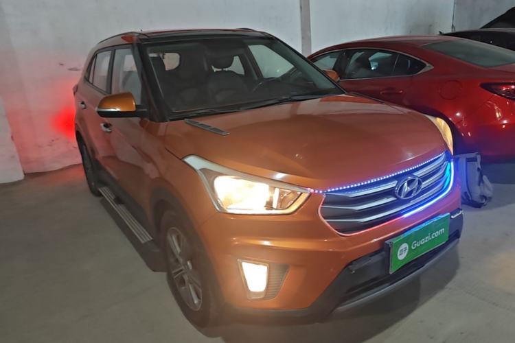 Used Hyundai ix25 2015 1.6L Automatic Two-Wheel Drive Smart GLS Trim Front Right 45 Deg