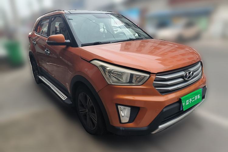 Used Hyundai ix25 2015 1.6L Automatic Two-Wheel Drive Smart GLS Trim Front Right 45 Deg