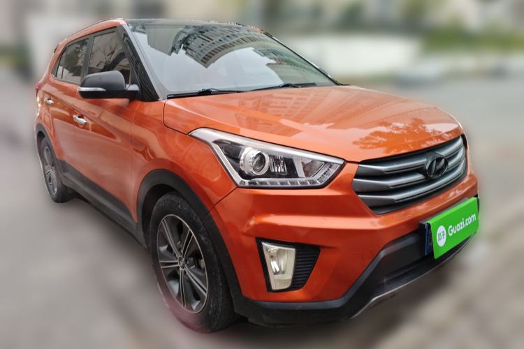 Used Hyundai ix25 2015 1.6L Automatic Two-Wheel-Drive Deluxe DLX Model Front Right 45 Deg