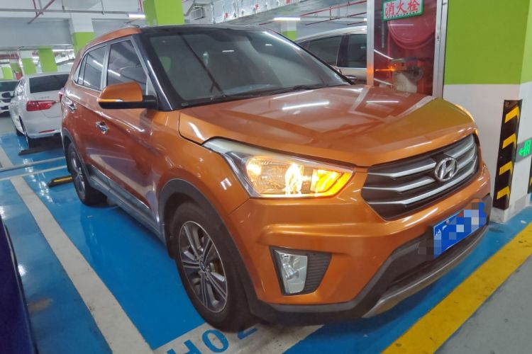 Used Hyundai ix25 2015 1.6L Automatic Two-Wheel Drive Smart GLS Trim Front Right 45 Deg