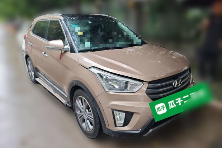 Used Hyundai ix25 2015 1.6L Automatic Two-Wheel Drive Smart GLS Trim Front Right 45 Deg