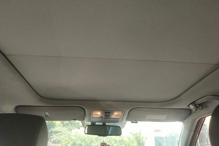 Used Hyundai ix25 2015 1.6L Automatic Two-Wheel-Drive Deluxe DLX Model Headliner